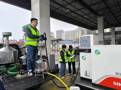 为加注机“上门体检”，精准计量守护市场公平